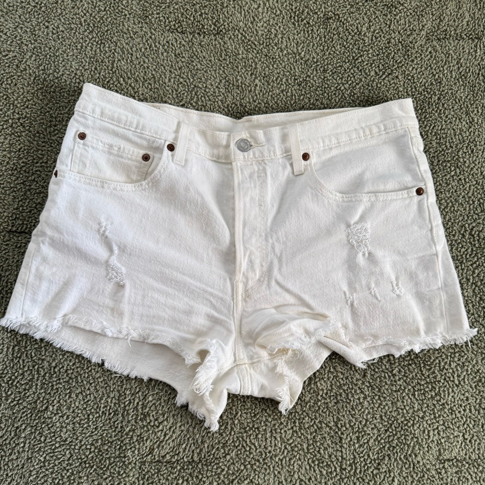 White Distressed Levi Shorts